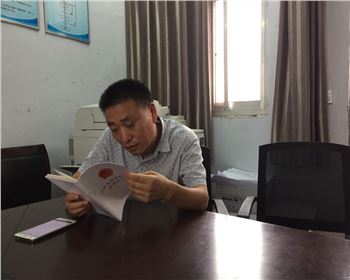 萬通公司組織觀看反腐倡廉宣傳教育片 《代價》及學習《監(jiān)察法》